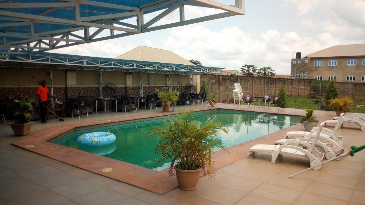Mataan Hotel And Suites Ibadan Zewnętrze zdjęcie