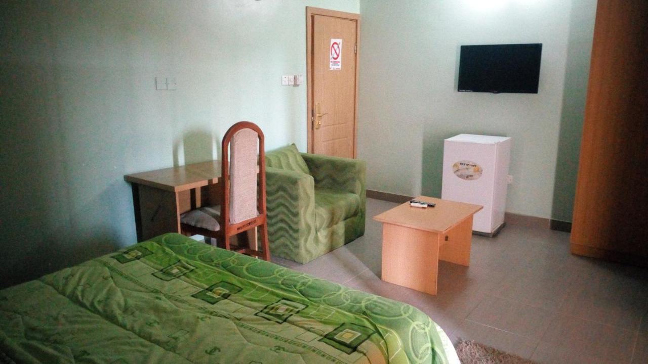 Mataan Hotel And Suites Ibadan Zewnętrze zdjęcie